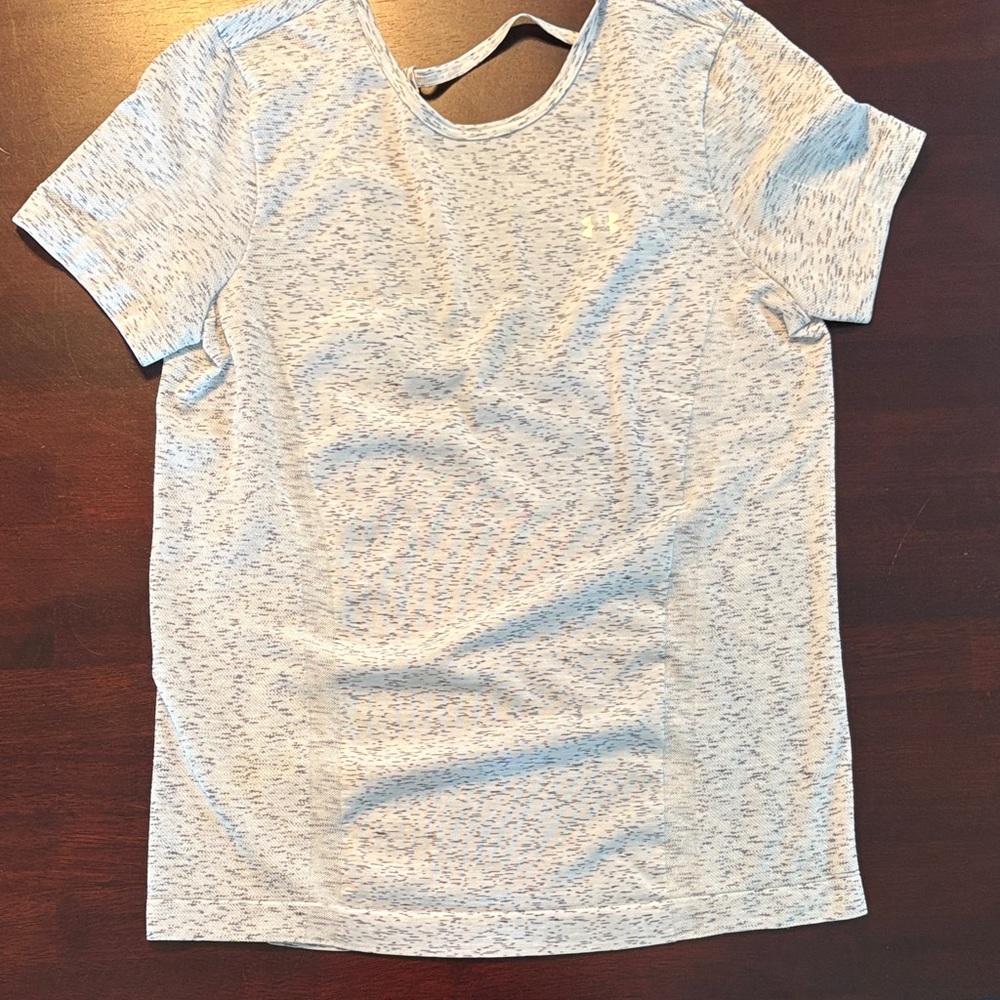 Under Armour Light Gray Low T Back T-Shirt